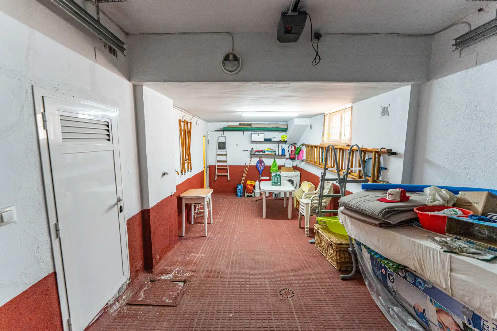 Casa adosada en venda en Arroyomolinos (Madrid) amb Calefacció, Jardí privat i Moblat