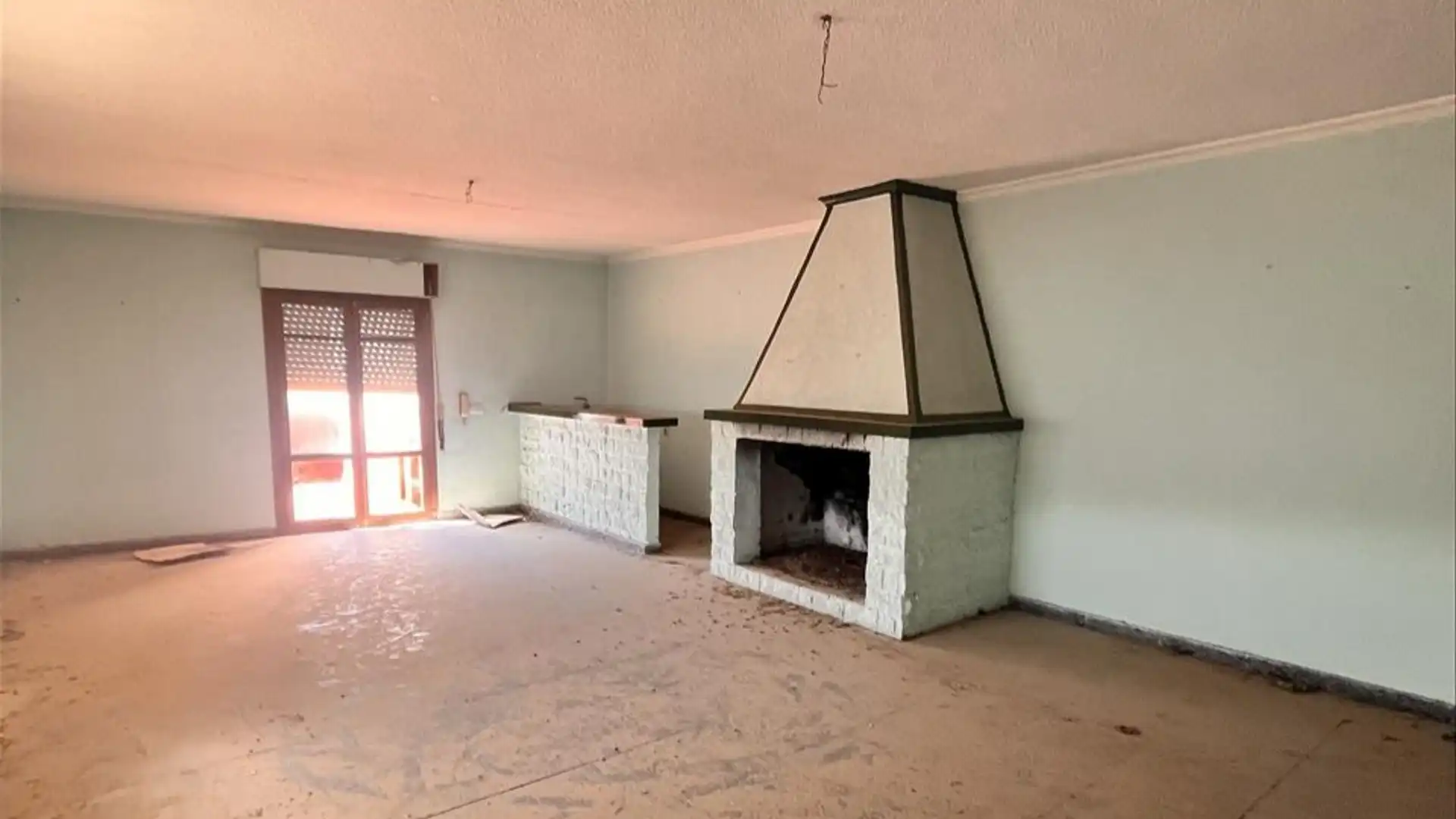 Flat for sale in Sax