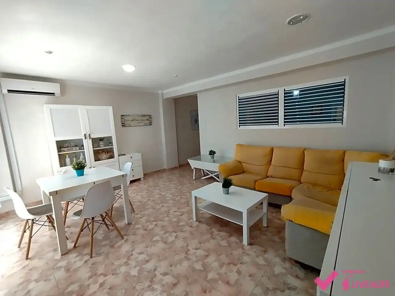 Flat for rent in De Cavite, La Malva-rosa