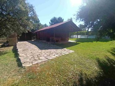 Detached house with pool for sale in Marugán