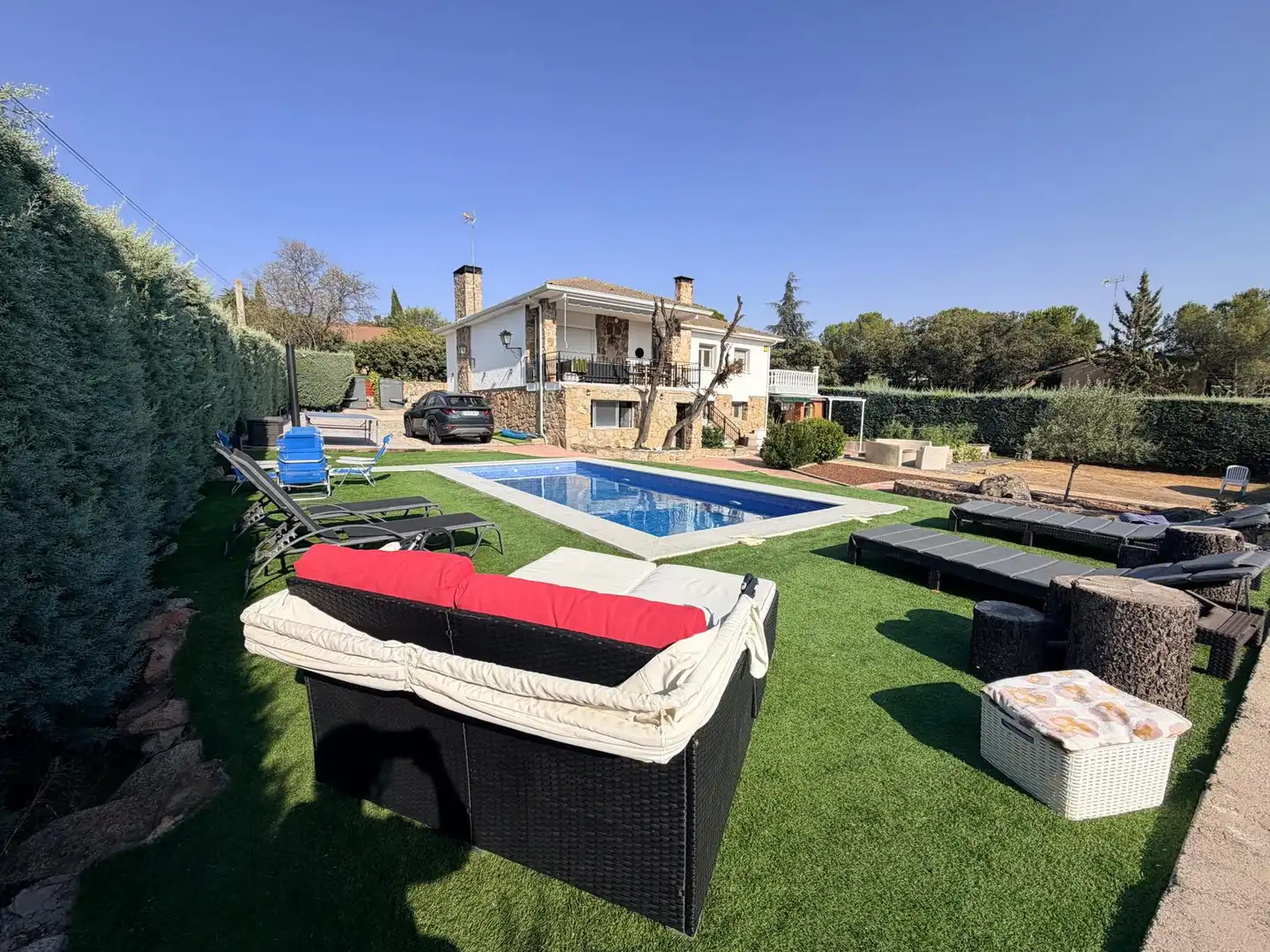 Swimming pool of Houses for sale in Valdemorillo  with Air Conditioner, Heating and Private garden