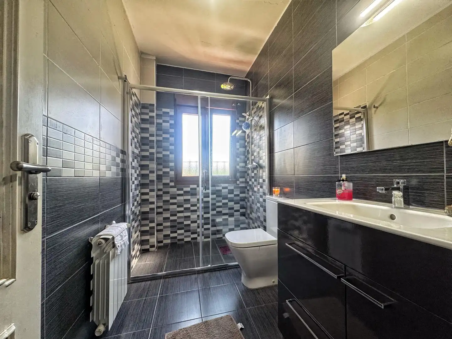 Baño de Casa o chalet en venta en Lalín con Calefacción, Jardín privado y Terraza