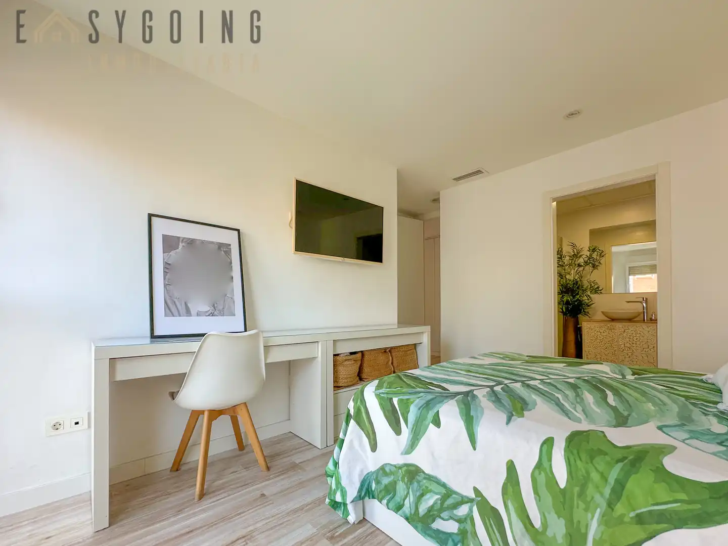 Habitación de Ático en venta en Elche / Elx con Aire acondicionado, Terraza y Amueblado