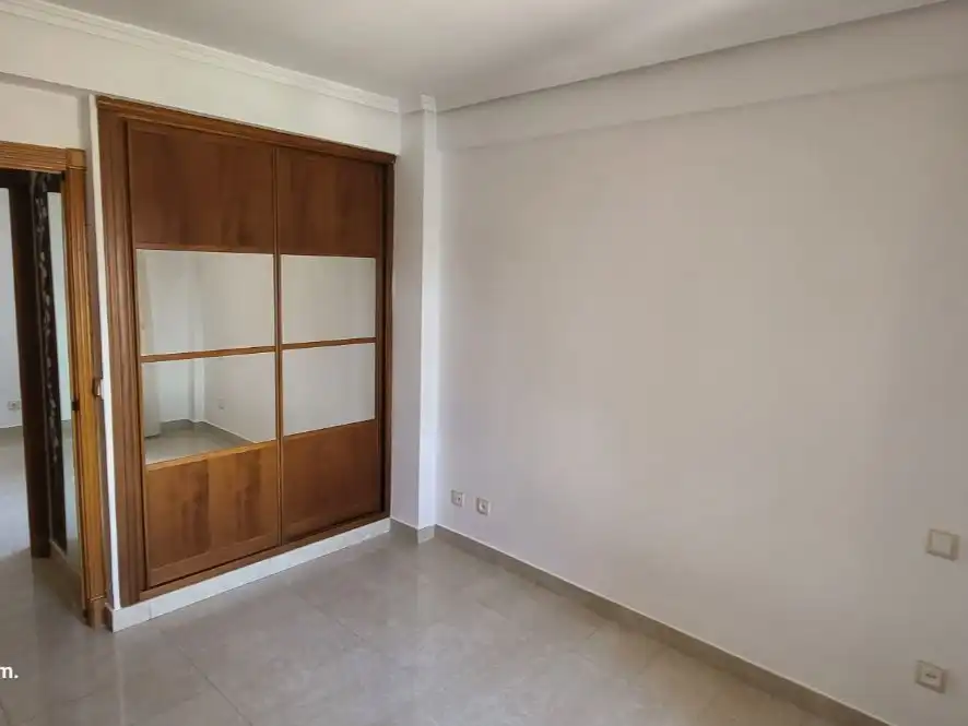 Habitación de Piso en venta en Alcorcón con Aire acondicionado y Terraza