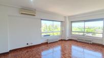 Bedroom of Flat for sale in  Madrid Capital  with Air Conditioner