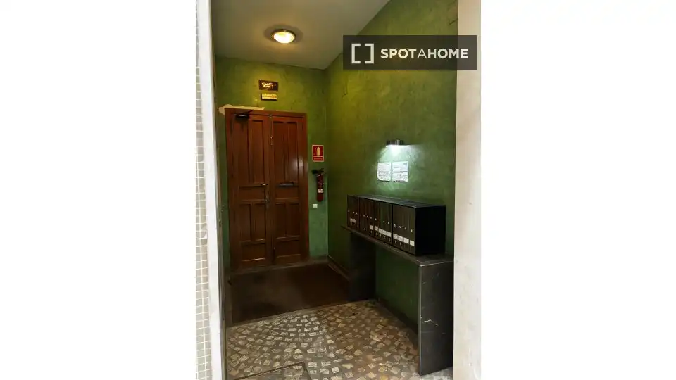 Apartament per a compartir en Sevilla amb Aire condicionat, Calefacció i Terrassa
