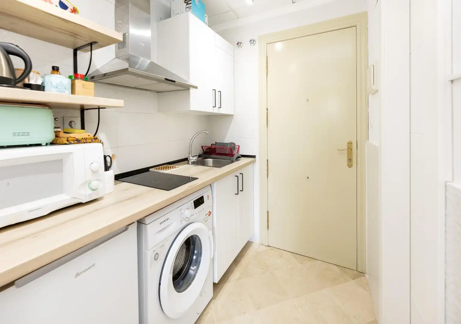 Küche von Wohnung zum Verkauf in Granada mit Klimaanlage, Terrasse und Möbliert
