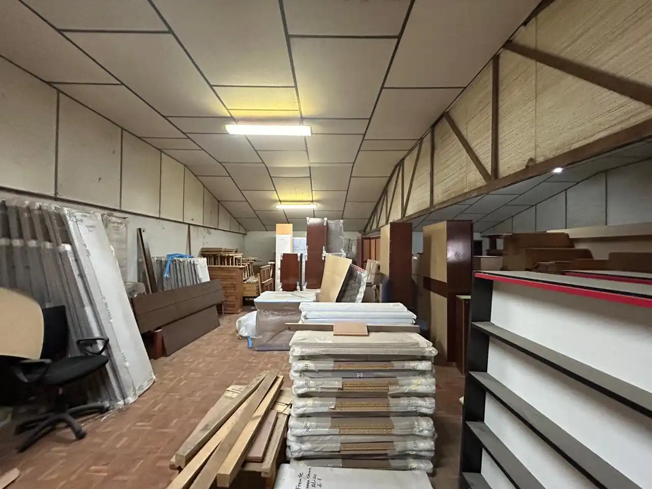 Nave industrial en venta en Dos Hermanas