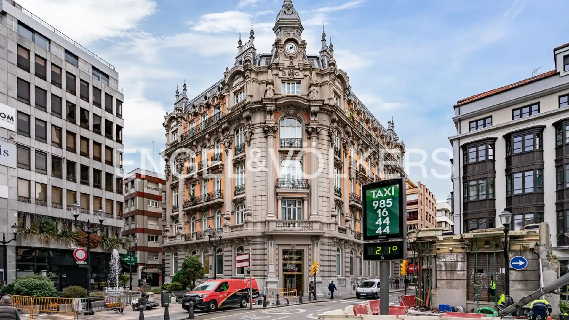 Vista exterior de Ático en venta en Gijón  con Calefacción