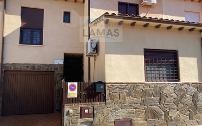 Exterior view of House or chalet for sale in Talayuela  with Air Conditioner and Heating