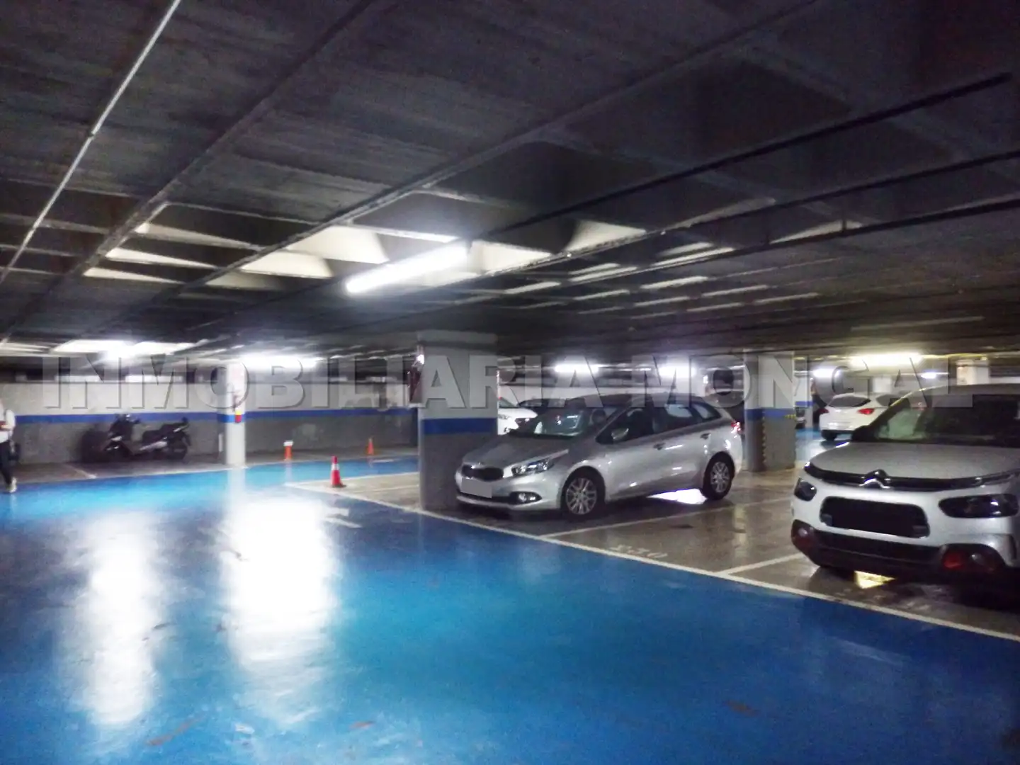 Parking de Garaje en venta en Cornellà de Llobregat