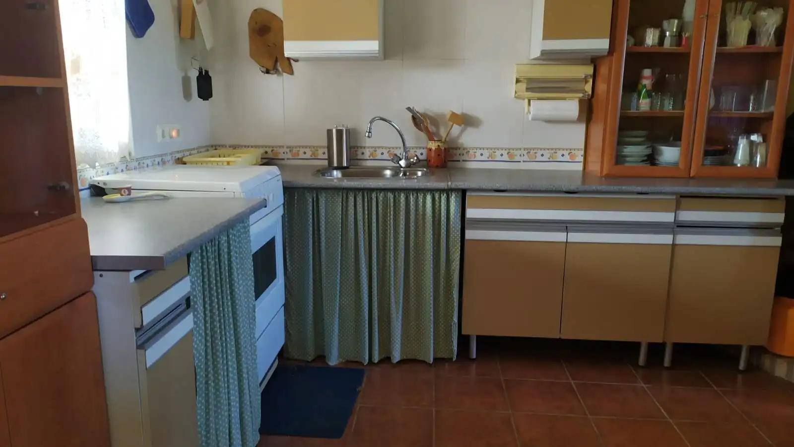 Kitchen of Houses for sale in Calvarrasa de Arriba  with Private garden and Furnished