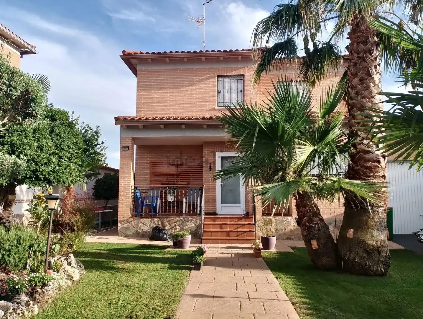 Exterior view of Single-family semi-detached for sale in Hormigos  with Private garden, Terrace and Storage room