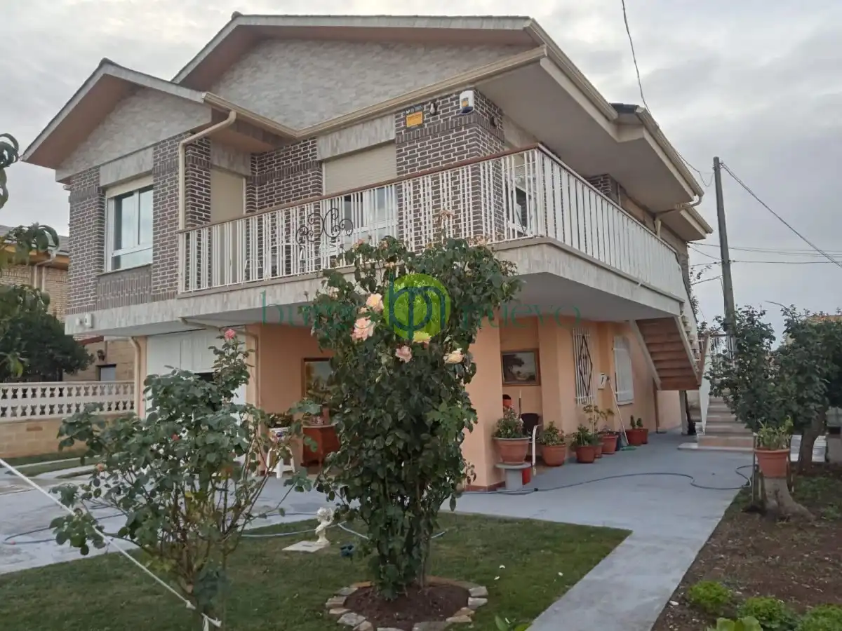 Villa à vendre à Carretera Nacional