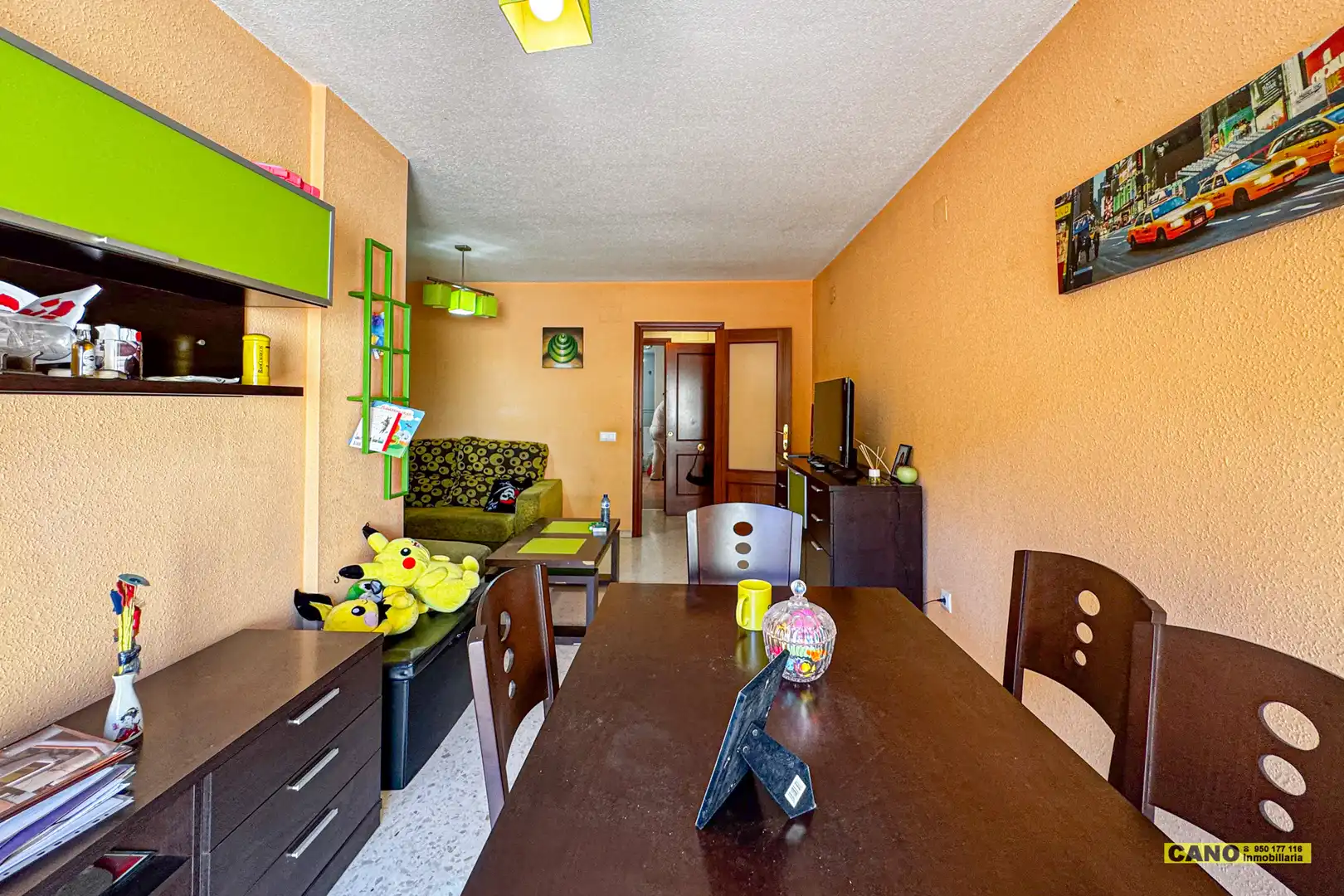 Sala d'estar de Pis en venda en Almería amb Terrassa