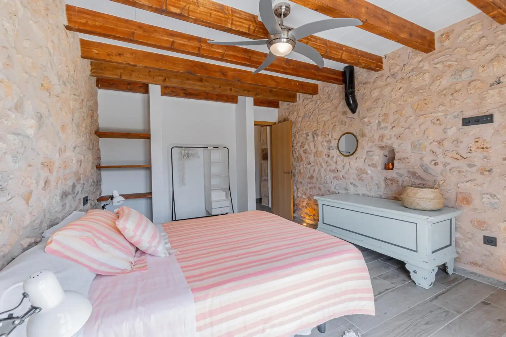 Schlafzimmer von Country house zur Miete in Manacor mit Klimaanlage, Heizung und Privatgarten