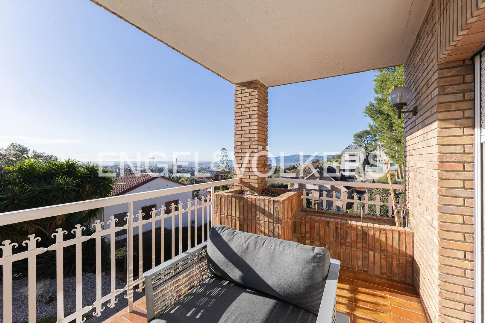 Terraza de Casa o chalet en venta en Sant Just Desvern con Aire acondicionado, Calefacción y Jardín privado