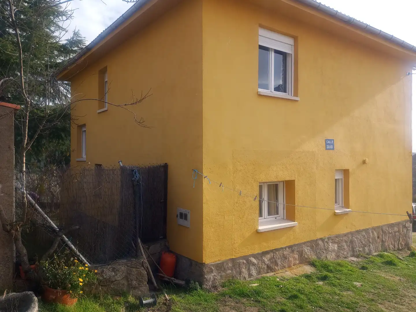 Vista exterior de Casa o chalet en venta en San Martín del Pimpollar con Calefacción, Jardín privado y Amueblado