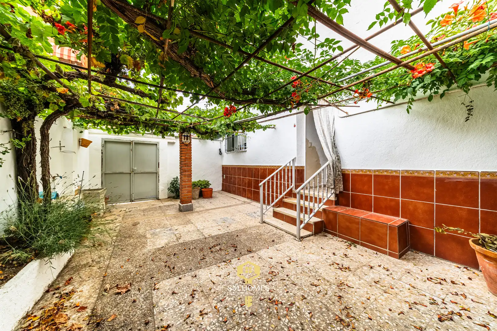 Jardí de Casa adosada en venda en Mejorada del Campo amb Calefacció, Jardí privat i Terrassa