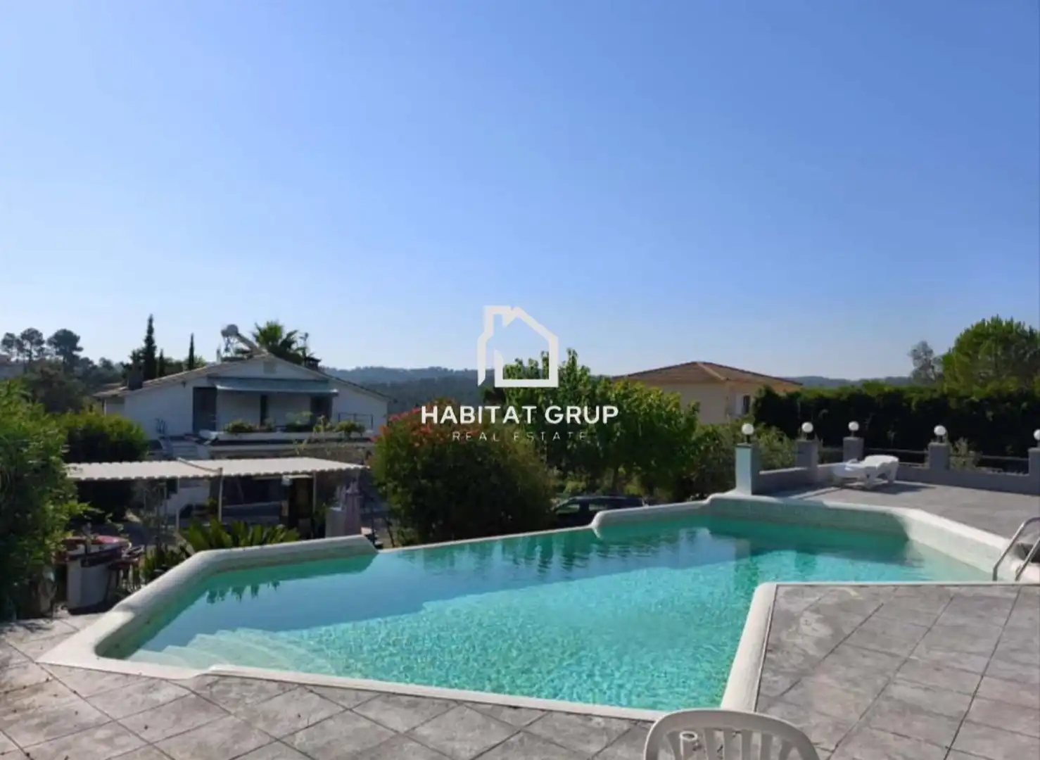 Casa con piscina in vendita a Aiguaviva Parc