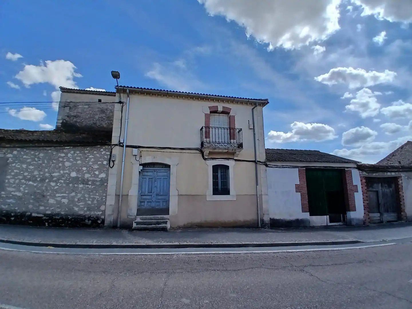 Vista exterior de Casa o xalet en venda en Olombrada amb Jardí privat