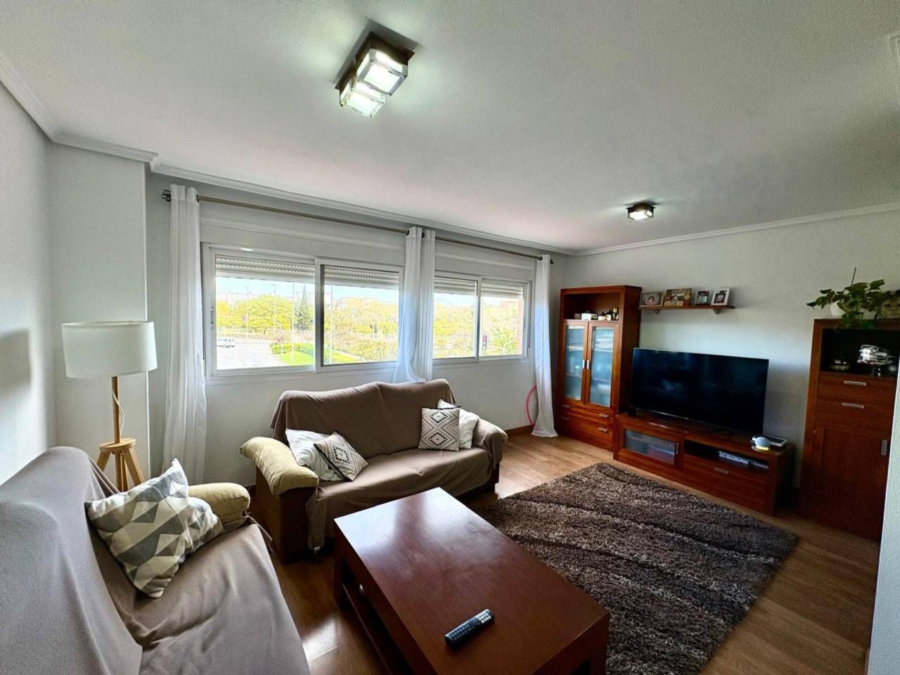 Sala de estar de Piso en venta en Alicante / Alacant con Aire acondicionado, Calefacción y Trastero