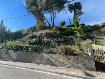 Terreny residencial en venda a Carrer Desmond Tutu
