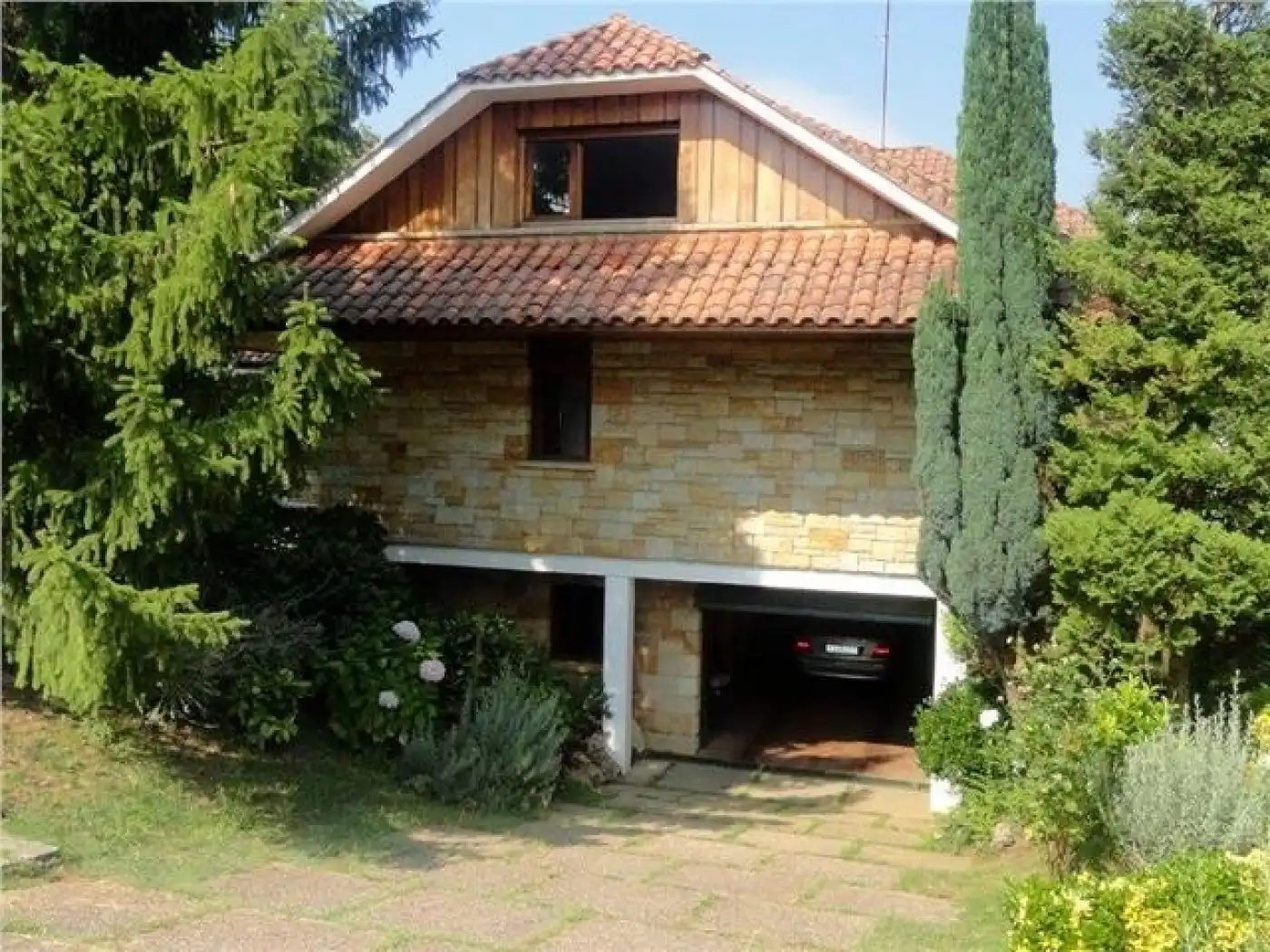 Außenansicht von Country house zum Verkauf in Gijón  mit Klimaanlage, Privatgarten und Terrasse