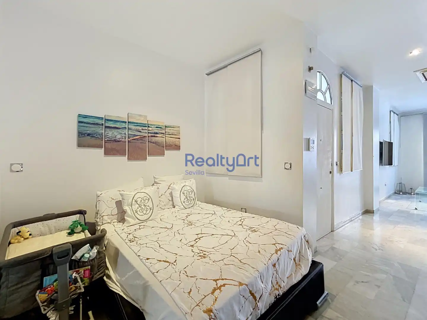 Bedroom of Attic for sale in Sevilla  with Air Conditioner, Terrace and Furnished