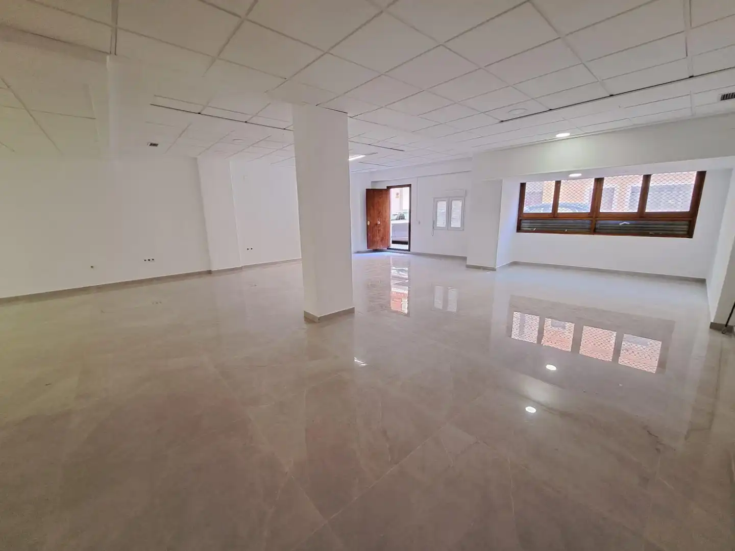 Local de alquiler en Alzira con Aire acondicionado