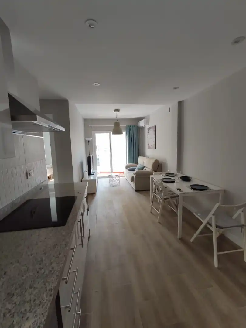 Sala de estar de Piso para compartir en Sevilla con Aire acondicionado, Amueblado y Horno