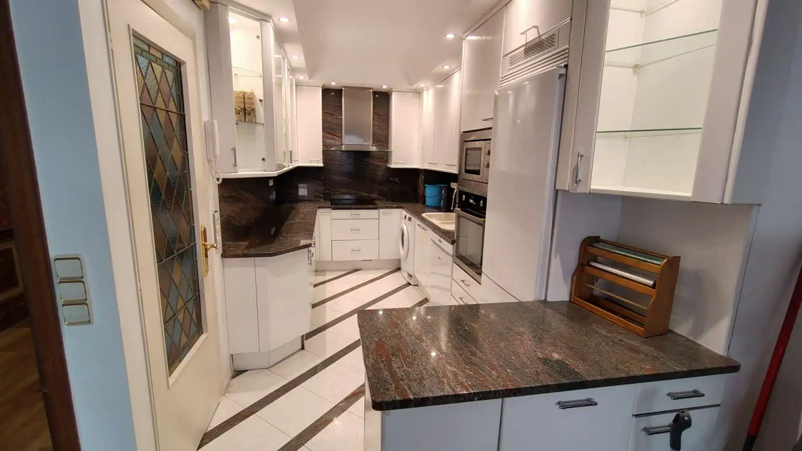 Cuina de Apartament per a compartir en Donostia - San Sebastián  amb Aire condicionat, Terrassa i Moblat