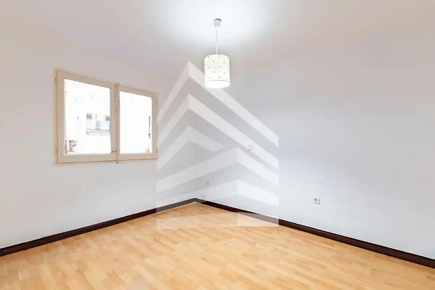 Habitación de Piso en venta en Badalona con Parquet