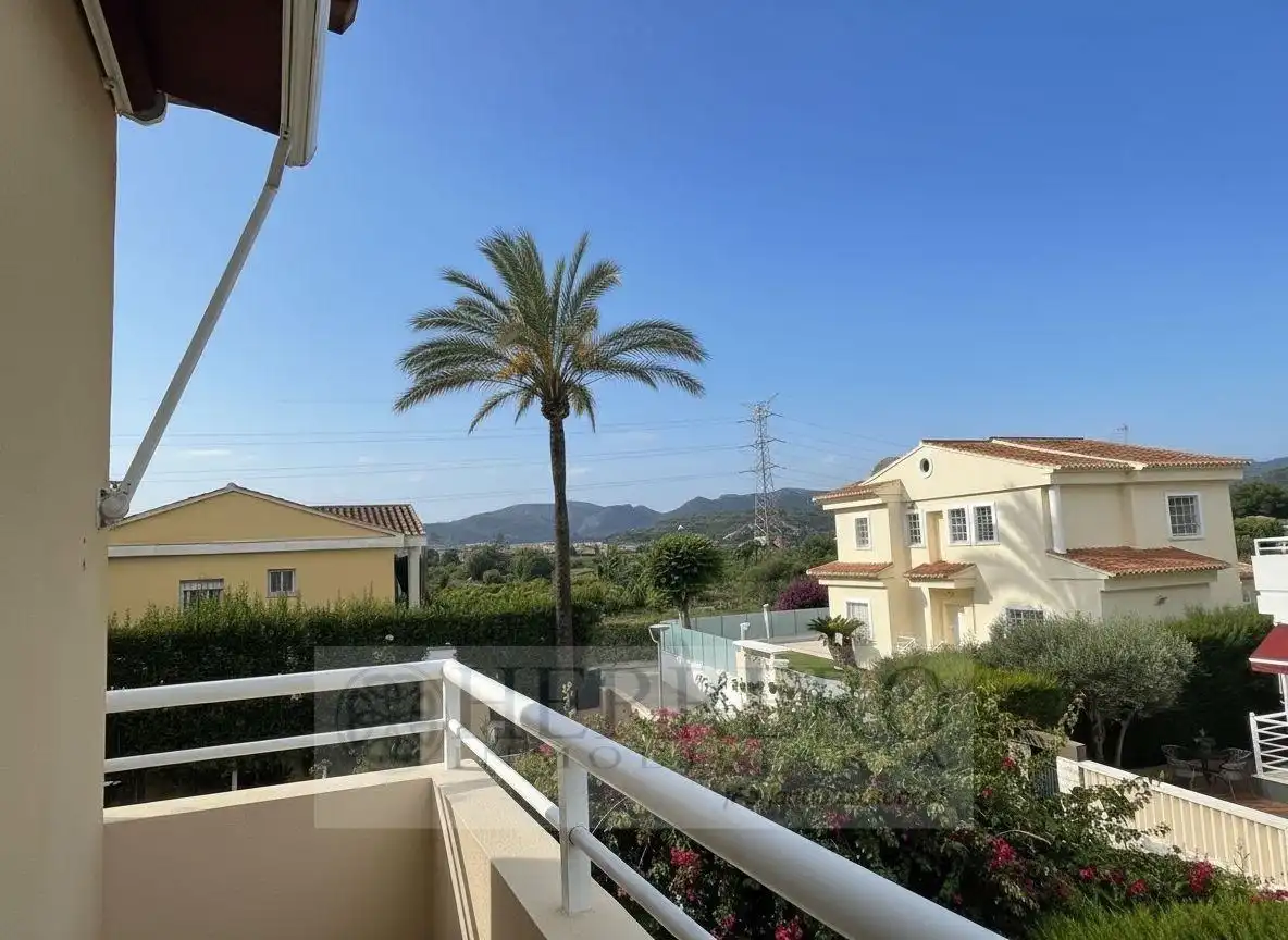 Vista exterior de Casa adosada en venta en Gandia con Aire acondicionado, Calefacción y Jardín privado