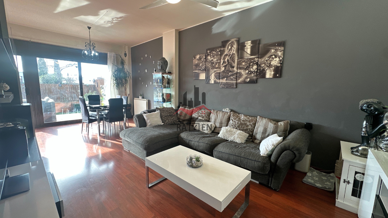 Living room of Flat for sale in Navata  with Heating