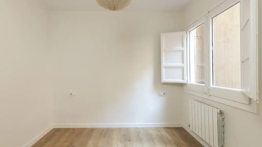 Comedor de Apartamento en venta en Barcelona con Aire acondicionado, Parquet y Balcón