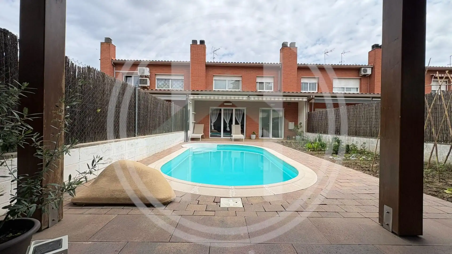 Schwimmbecken von Haus oder Chalet zum Verkauf in Cardedeu mit Heizung, Privatgarten und Terrasse
