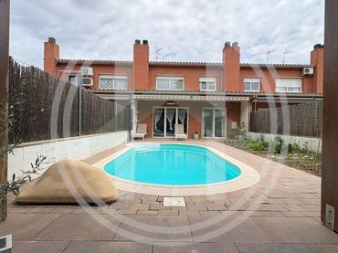 House with pool for sale in Cardedeu