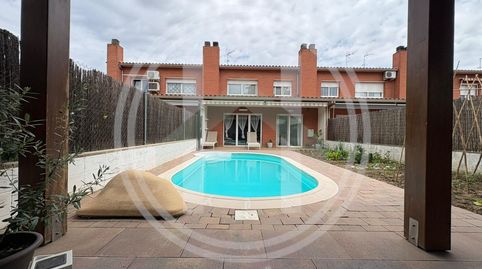 Exclusiva casa con jardín y piscina en La Serreta, Cardedeu amplitud, tranquilidad y calidad de vida