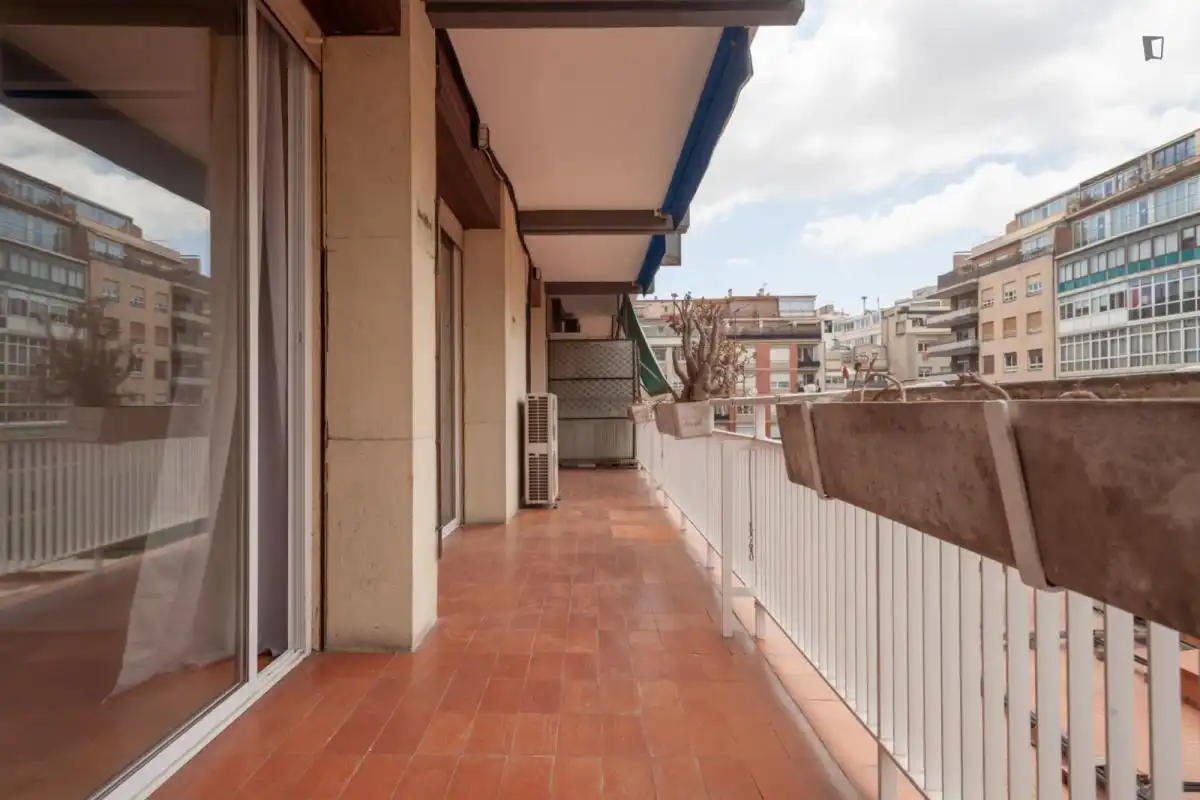 Habitació a Sant Gervasi- Galvany