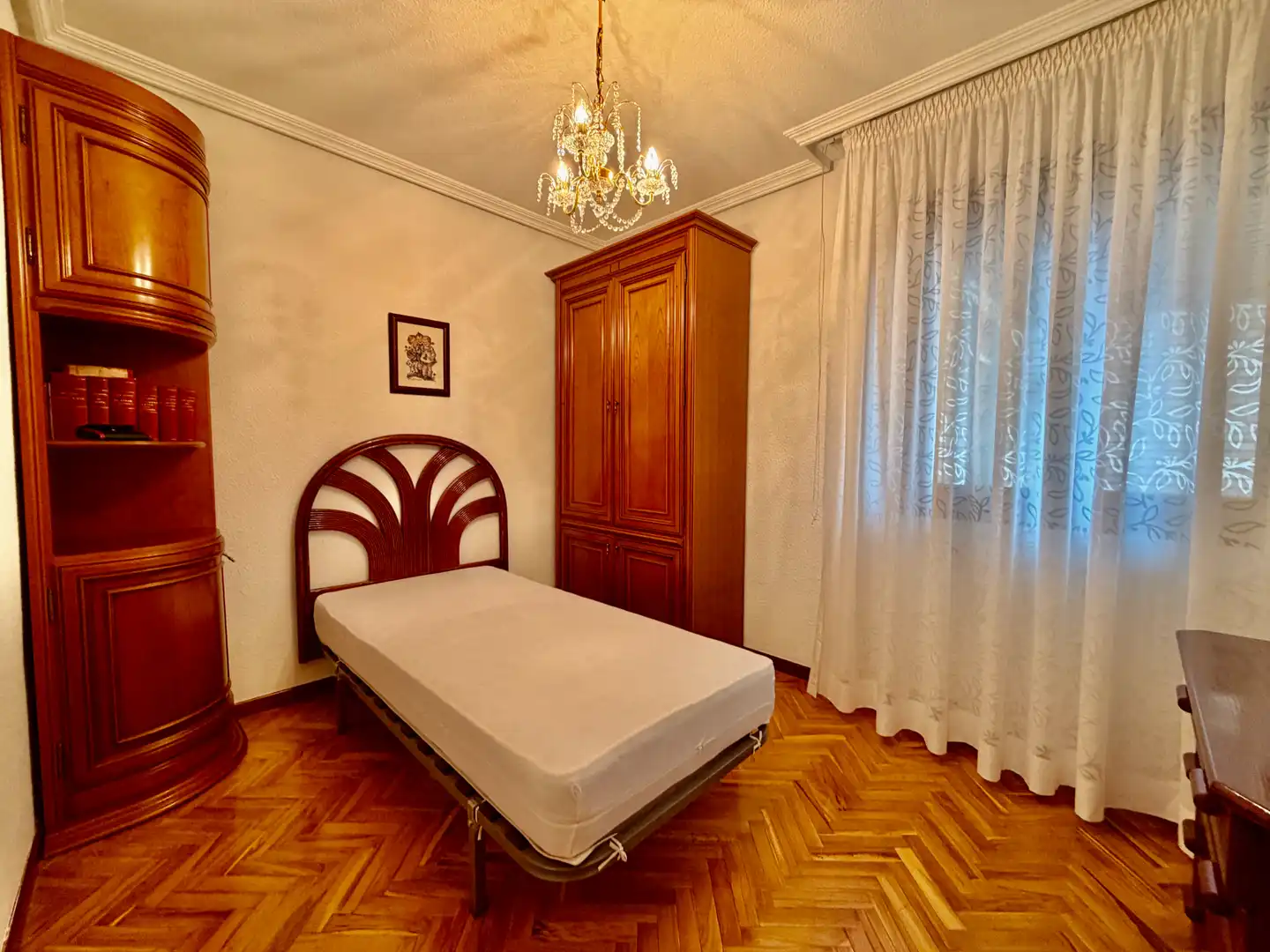 Habitación de Dúplex en venta en Leganés con Aire acondicionado, Calefacción y Jardín privado
