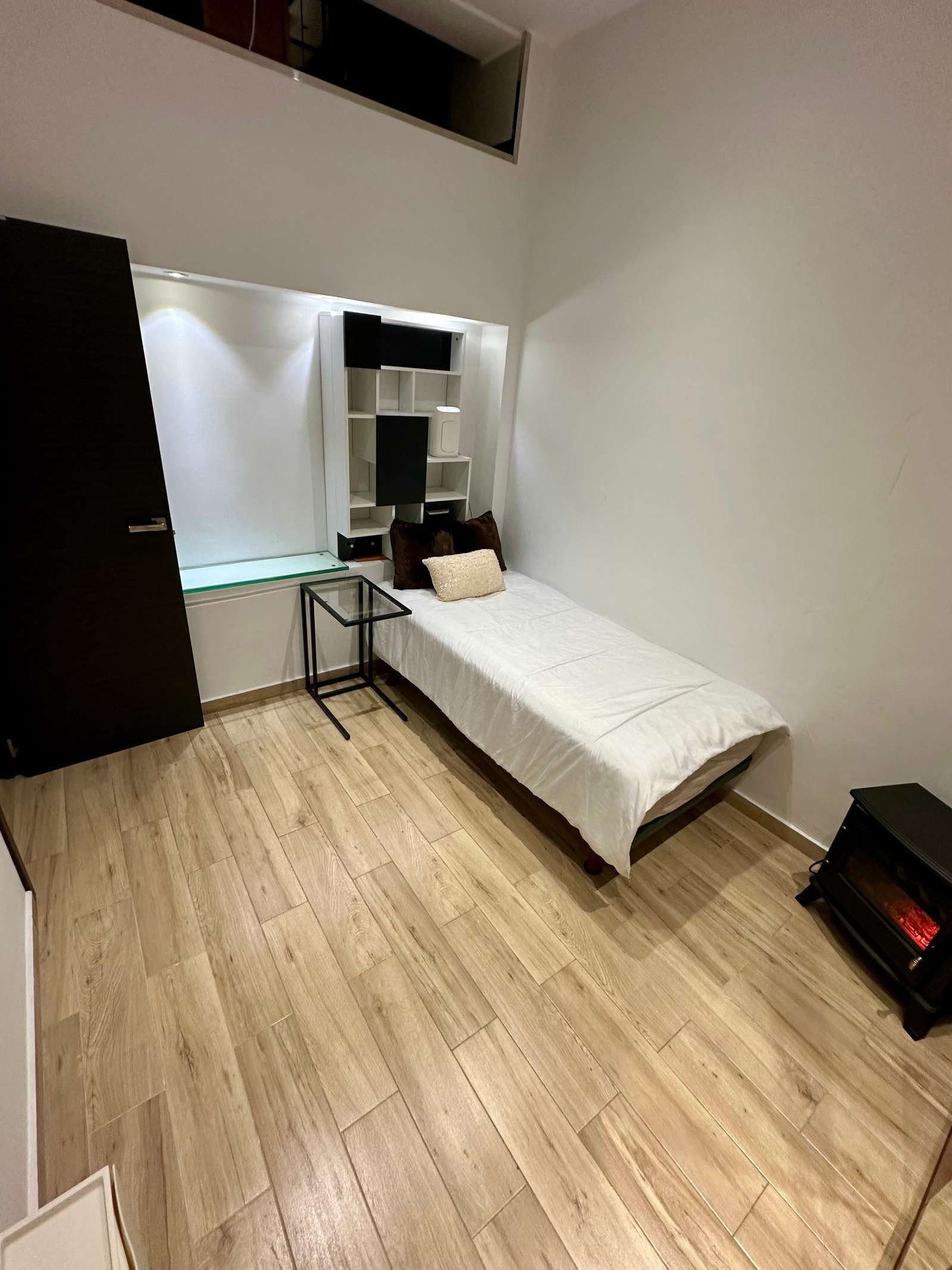 Dormitori de Pis per a compartir en Sabadell amb Aire condicionat i Terrassa