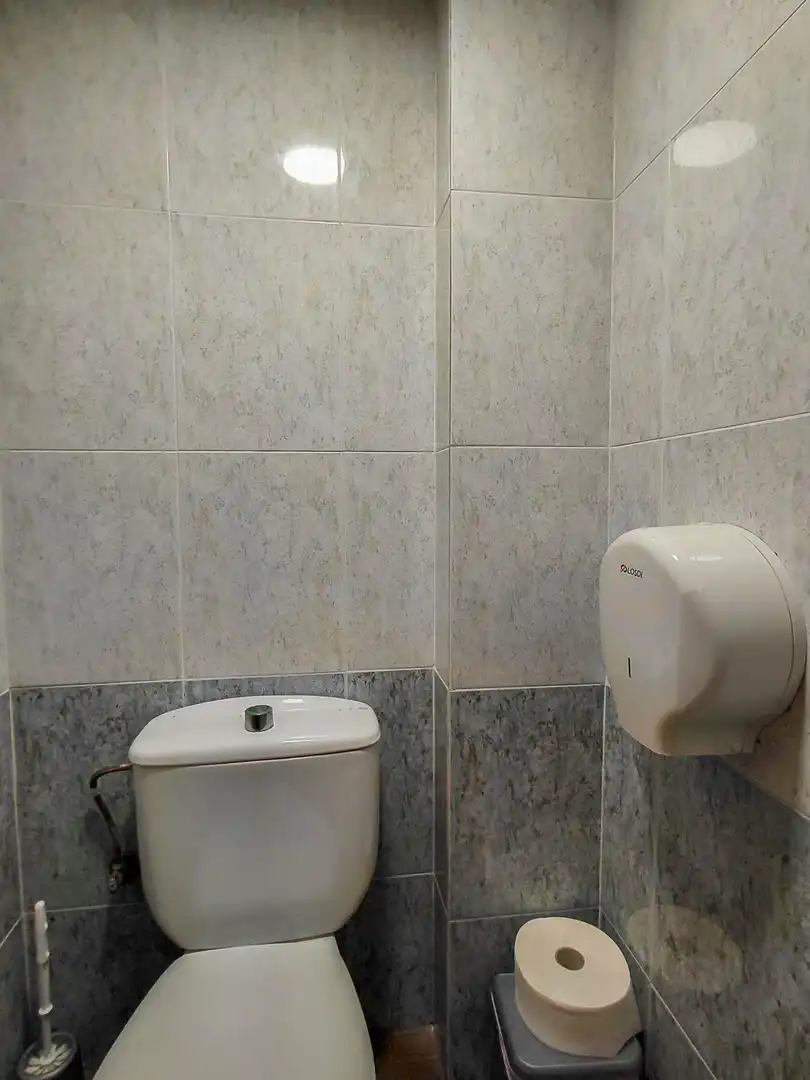 Badezimmer von Geschaftsraum zum Verkauf in Cubelles