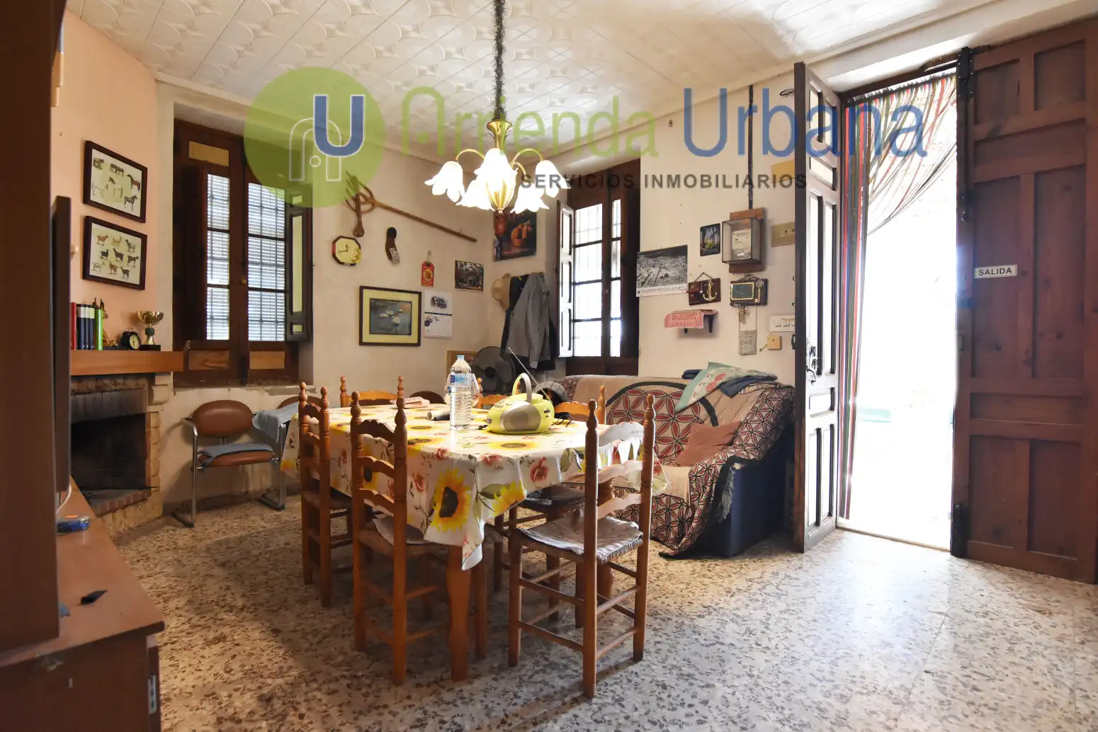 Vista exterior de Casa o xalet en venda en Elche / Elx amb Jardí privat i Terrassa