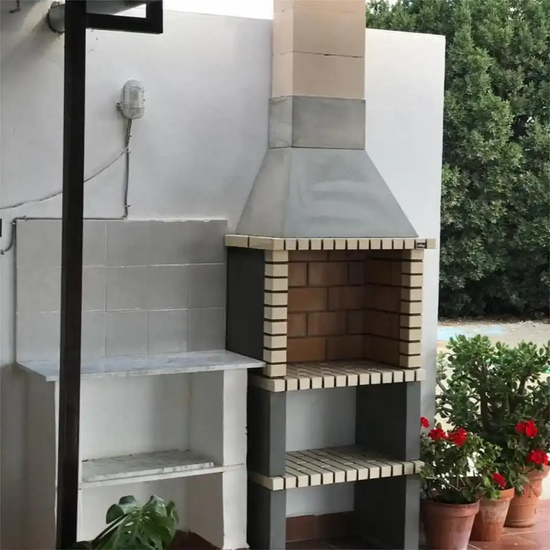 Jardí de Finca rústica en venda en Lebrija amb Aire condicionat, Jardí privat i Traster