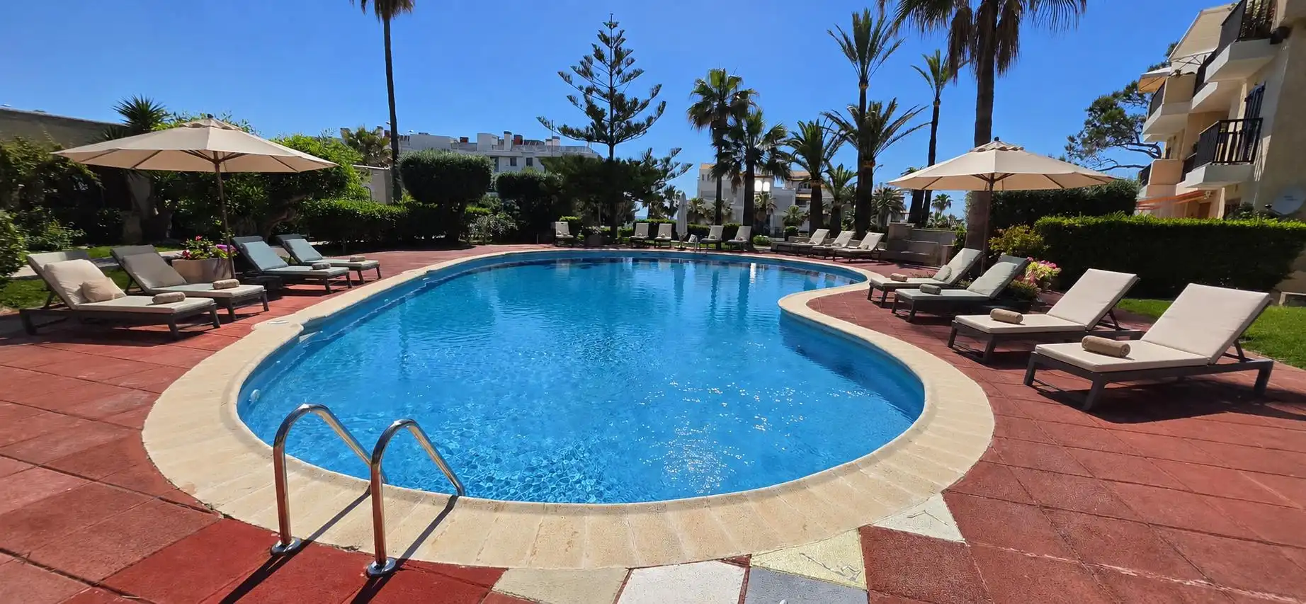 Piscina de Casa o xalet en venda en Calvià amb Aire condicionat, Calefacció i Jardí privat