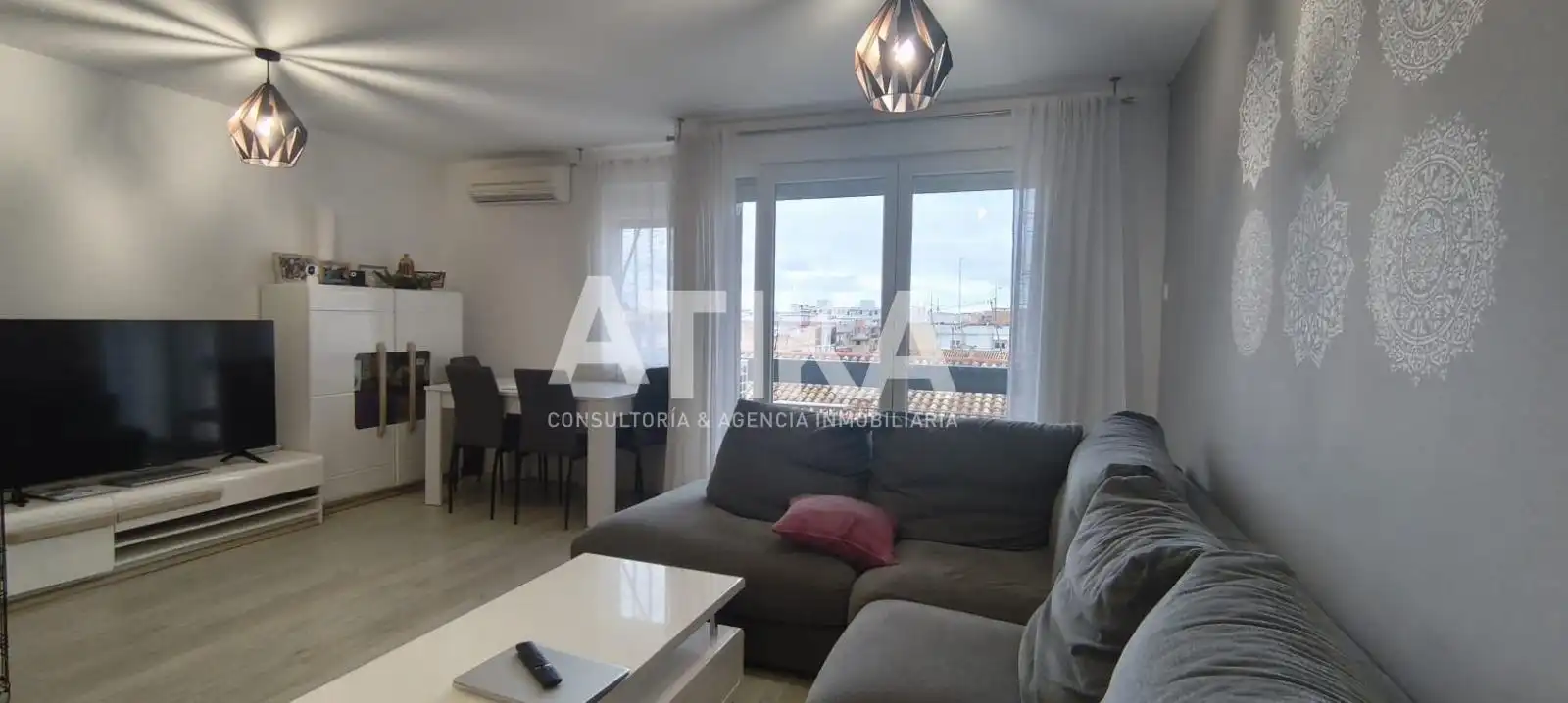 Sala d'estar de Pis en venda en Ontinyent amb Aire condicionat, Calefacció i Parquet