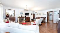 Living room of Single-family semi-detached for sale in Vélez-Málaga  with Terrace