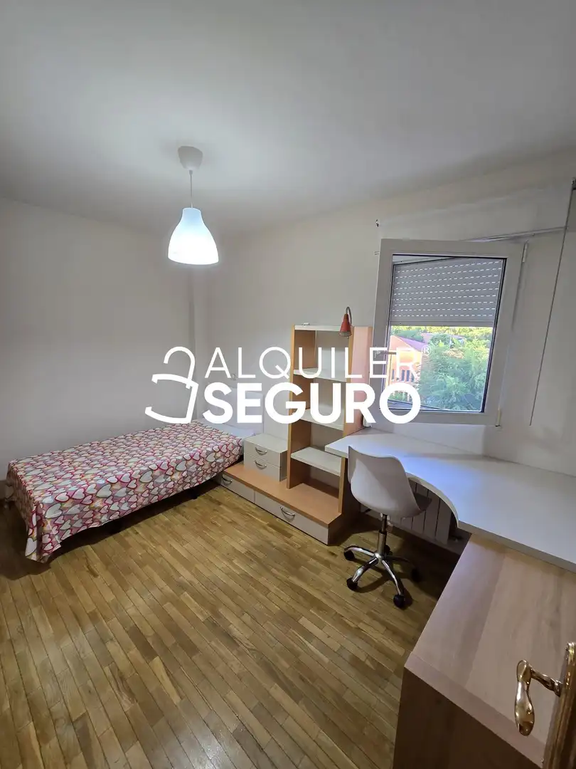Bedroom of Flat for rent in Alcalá de Henares  with Air Conditioner, Heating and Terrace