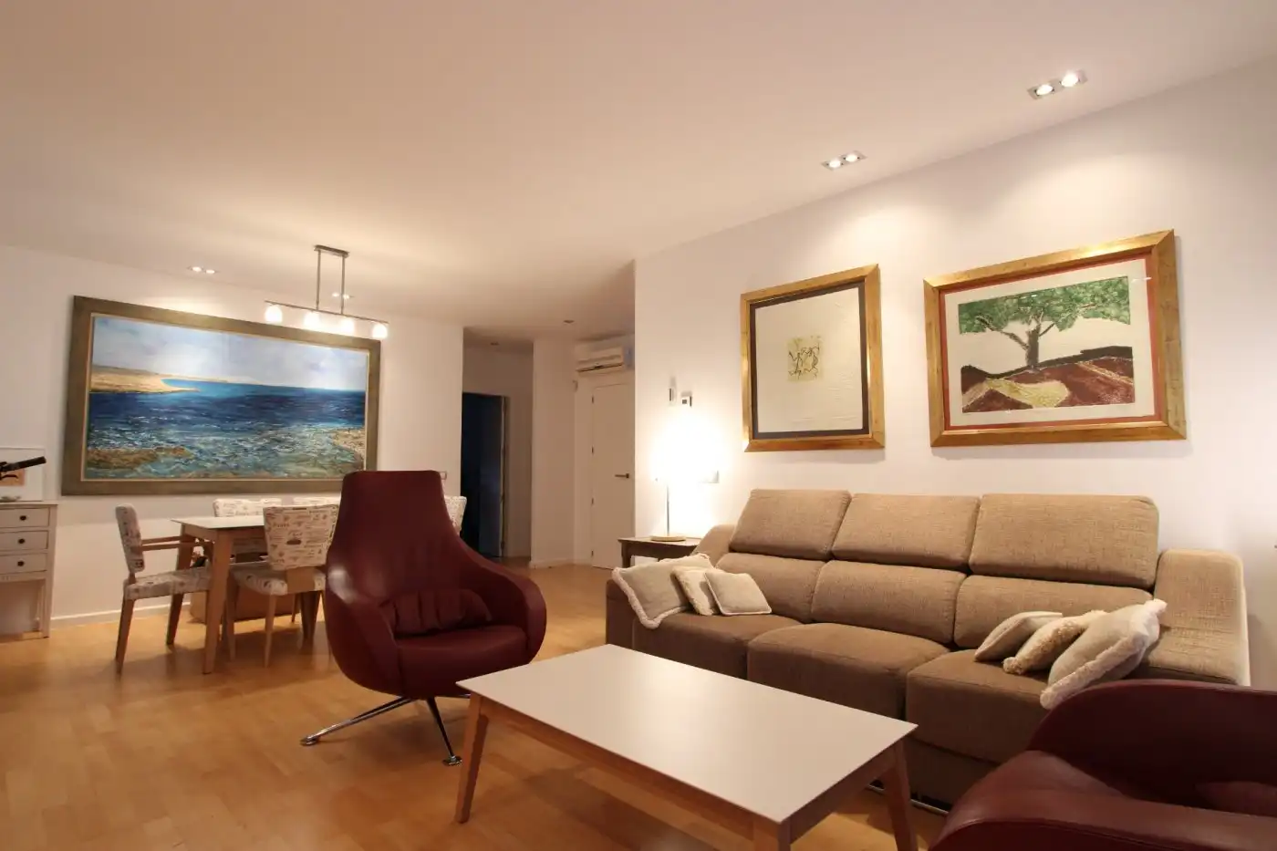 Living room of Detached homes for rent in La Pobla de Vallbona  with Air Conditioner, Heating and Parquet flooring